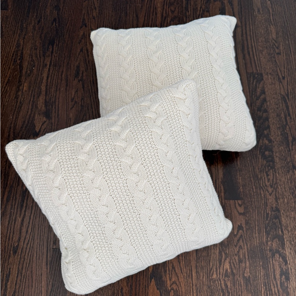 2 Cable Knit Decorative Pillows